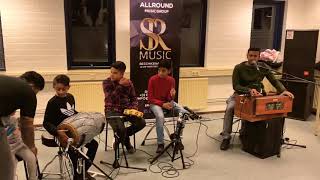 Jai Kedar plays dholak 8 years old - Baithak Gana together with Steven Raghoenath