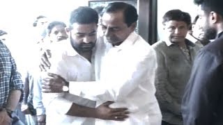 CM KCR Hugs Jr NTR @ Nandamuri Harikrishna's House | Manastars