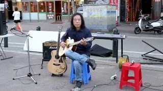 JHKTV]  hong dae street busking guitarist Kim Kwang-seok Vanchers Pipeline 홍대거리공연 기타리스트김광석 파이프라인