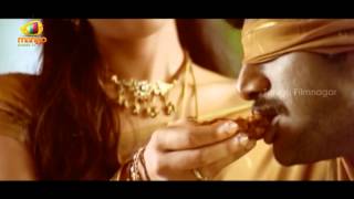 Reema Sen feeding Vishal - Prema Chadarangam Movie Scenes - Vishal, Vivek