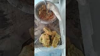 ALHAMDULILLAH,..LauK SpeciaL TempE GorenG MendHoaN HanGaT+ SambaL TempE BuaT MakaN DI VilLA CikaranG