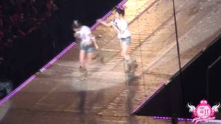 [大酥團] 110909 SNSD - Way To Go @ 2011 Girls'Generation Tour in Taipei (FanCam)