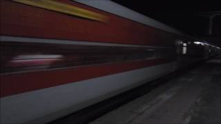 WAP4 Hauled LHB 12416 Indore Intercity Express Blazing at Full Pace!!