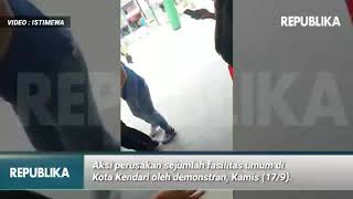 TEGANG! Aksi Demonstran Merusak Fasilitas Umum di Kendari