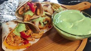 chicken fajitas فاهيتا الدجاج مع صوص الافوكادو وصفة لذيذة و سهلة