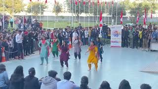 Haryanvi dance🤩 Chandigarh University at D- Block || Flash Mob Performance