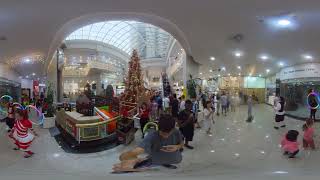 Parada de Natal no shopping Bento 360 graus