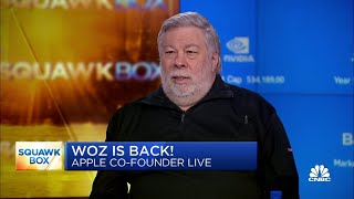 Apple co-founder Steve Wozniak discusses AI race between Google and Microsoft