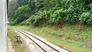 ขบวนรถไฟท้องถิ่นที่ 446 ชุมทางหาดใหญ่ - ชุมพร เข้าหยุดรับ - ส่งผู้โดยสารที่ สถานีรถไฟช่องเขา