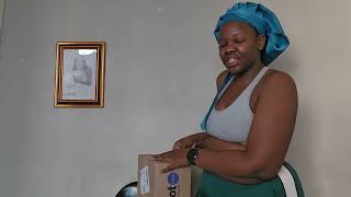 Unboxing my takealot order,  Weights ,Mini Stepper ,Make Up Brushes, Hair products