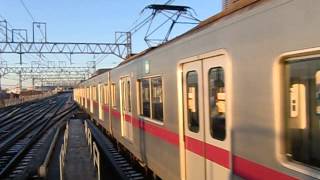 東京メトロ8000系（8106F）　各駅停車南栗橋行き到着　二子玉川にて