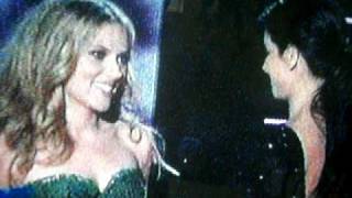 Scarlett Johansson kisses Sandra Bullock At the MTV Music Awards