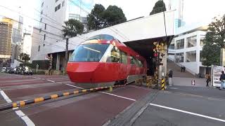 小田急線新宿一号踏切でいろいろな小田急の電車を撮ってきた。