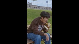 The C in Choi Woo-shik stands for cute (and clumsy) [ENG SUB]
