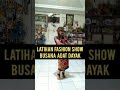 LATIHAN FASHION SHOW BUSANA ADAT DAYAK#shorts