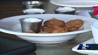 Oklahoma restaurant owners dealing with nationwide chicken wing shortage