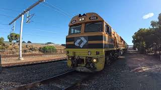 Huge Freight longest one ever yet!  (Trackside Downunder!)#train