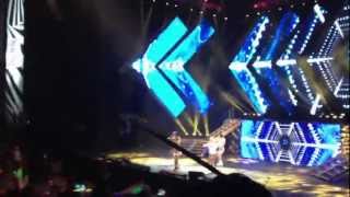 [FANCAM] 111012 2NE1 SBS KPop Concert [Intro+Fire]