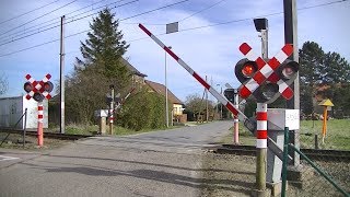 Spoorwegovergang Boechout (B) // Railroad crossing // Passage à niveau