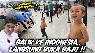 KIANO TELANJANG DILIATIN ORANG2 BULE DI TENGAH2 BANDARA AMERIKA !!