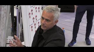 Jose Mourinho predicts Paul Pogba's pass | Tottenham Hotspur : All or Nothing