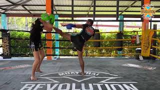 REVOLUTION TUTORIAL 26/ Sweep and kick combination  Pettawee