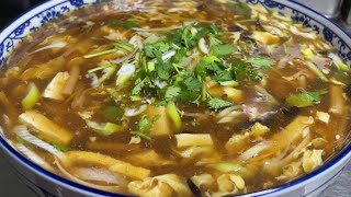 The weather is too cold, and the whole family loves to drink this hot and sour soup. I