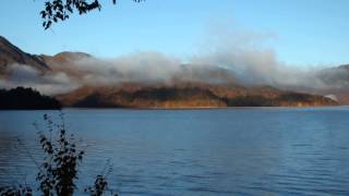 紅葉の日光中禅寺湖 朝霧に浮かぶ八丁出島  華厳の滝2014 Autumn Color in Nikko.