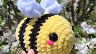 No-Sew Big Bee