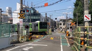 【山手線唯一の踏切】JR山手線 E235系0番台 第2山里踏切 通過