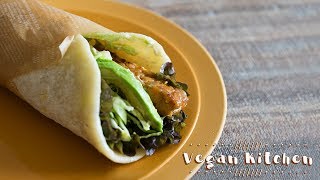 サンドイッチとは違う美味しさ♪アボカドとテンペが入ったもちもちのサラダラップ！：How to make Salad wrap｜Vegan Kitchen with ayano hayasaki