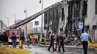 Mehrere Tote bei Absturz eines Kleinflugzeugs am Stadtrand von Mailand