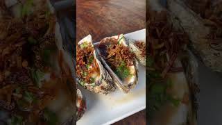 Eat oysters 🦪 ញ៉ុំាអយស្ទ័រអាំង​ #oyster #oysters #oystersauce #yummy #yummyfood