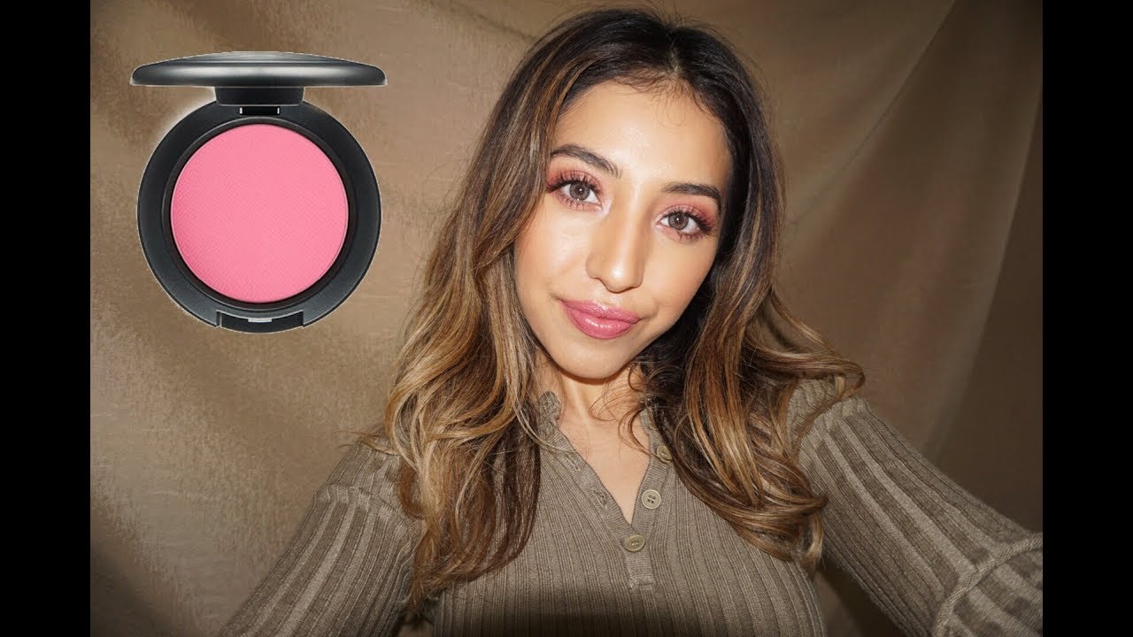 How To Quick Makeup Tutorial Blush As Eyeshadow Youtube