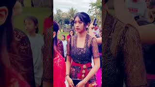 KETIKA Gadis cantik tersorot kamera.  #videoviral #kebaya #kebayacantik #cantikalami #gadislombok