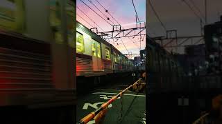 東武東上線 下板橋駅 東第６号踏切  夕映え #shorts #撮り鉄 #ホームアナウンス