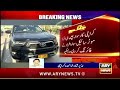 karachi firing on a vehicle in mosmiyat one person died breaking news