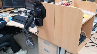 8 DoF Humanoid Robot Arm Control Test (Dynamixel Actuators)