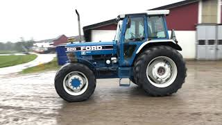 Köp Traktor Ford 8210 4WD Turbo