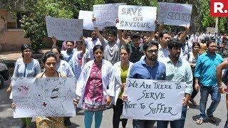 After Assualt In JJ Hospital, Doctors Stage Protest In Mumbai