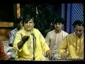 Jhoom barabar, the all time hit Aziz Naza live at Canada, very rare video