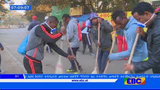 #EBC  በዛሬው ዕለት የተለያዩ ታዋቂ አትሌቶችና የስፖርት ቤተሰቦች በአዳስ አበባ ከተማ እስታዲየም አካባቢ የፅዳት ዘመቻ አካሂደዋል፡፡