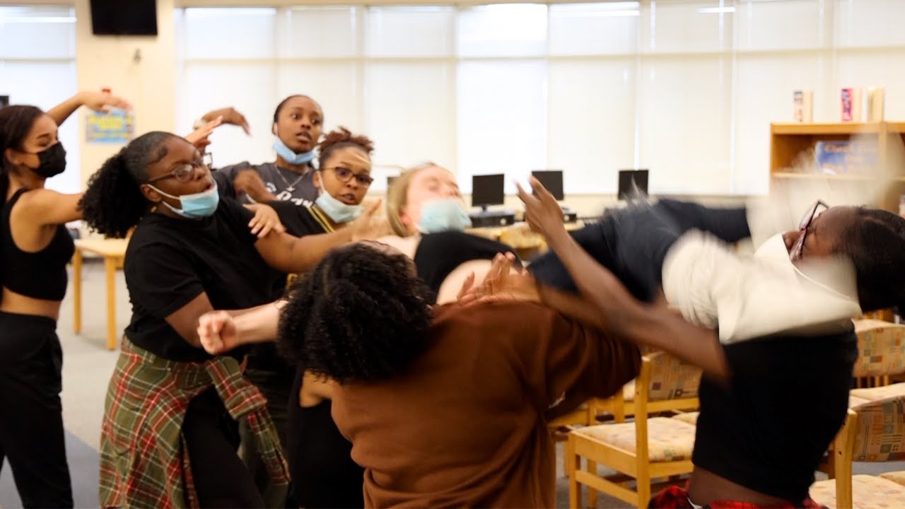 Scary Cheerleading Stunt Fail Youtube