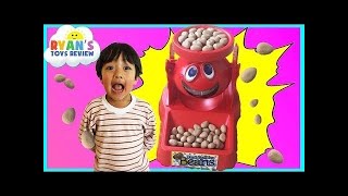 Family Fun Game for Kids Don't Spill the Beans Egg Surprise Toys Frozen Elsa Ryan ToysReview - Tv AV