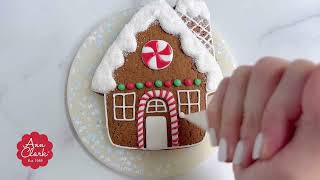 Decorating a Classic Gingerbread House