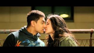 AAMIR & KATRINA HOT Kiss scene in Dhoom 3. **High Quality** HD