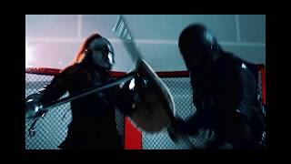 PROFESSIONAL KNIGHTS FIGHT BRUTAL MMA STYLE CAGE FIGHT WITH SWORDS