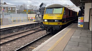 Tango’d 90008 and 90013 pass Camden Road with 4M87