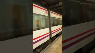 Renfe tåg (glömde namnet) ankommer Málaga María Zambrano