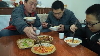 【食味阿远】米饭配宫保鸡丁，儿子说能吃两碗，再炒个虾仁和鸡蛋，仨菜够吃了 | Shi Wei A Yuan